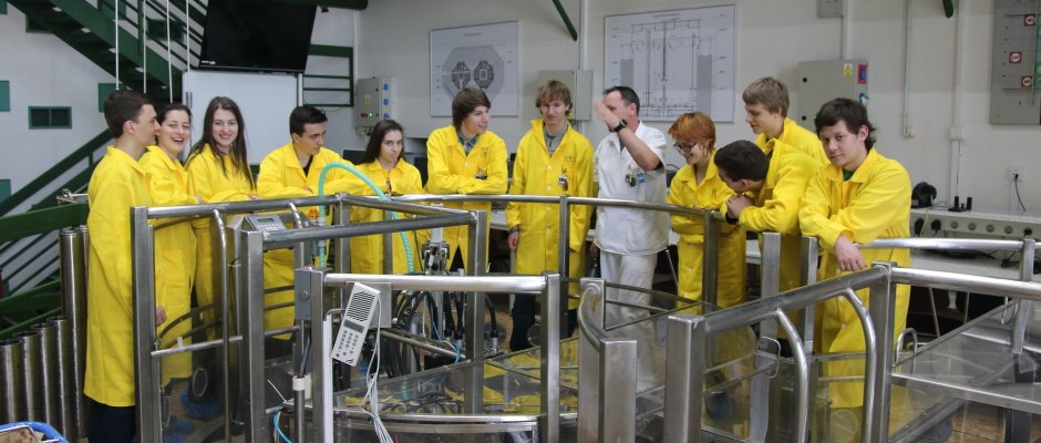 Exkurze studentů volitelné fyziky na reaktoru Vrabec
